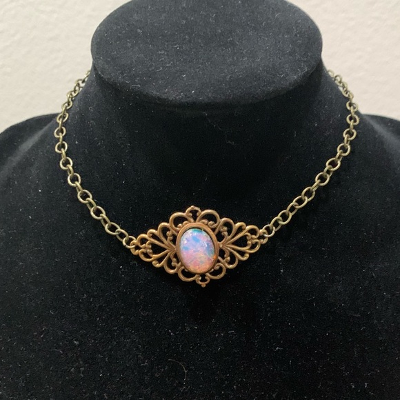 Jewelry - Choker necklace